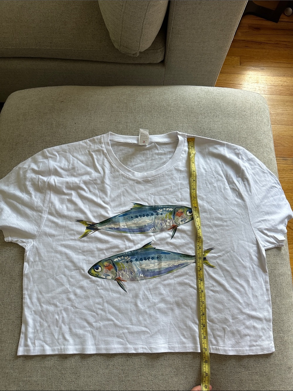White Oversized Crop Fish Graphic Pet Tee - White
